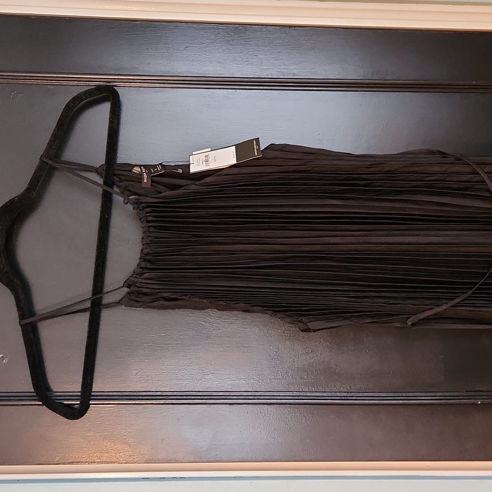 NWT Banana Republic Black Silky Pleated Maxi Dress - Picture 4 of 5